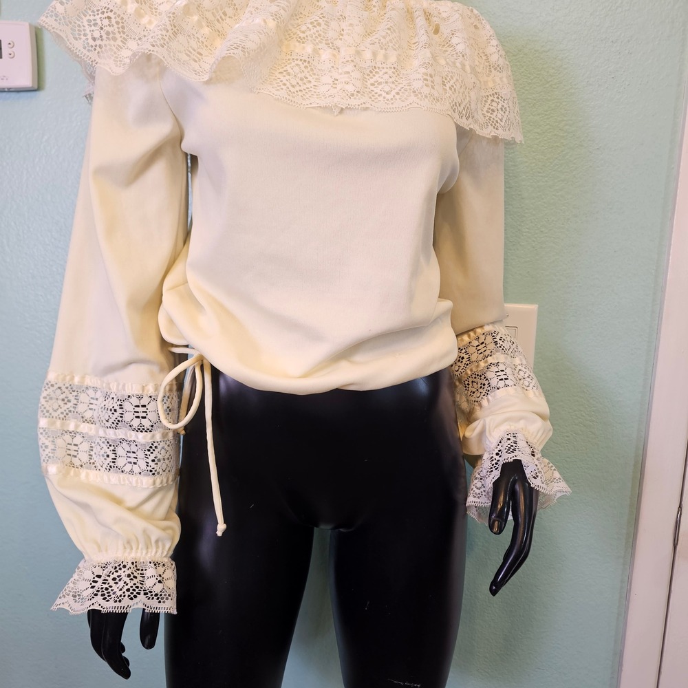 Vintage 70s Ivory Lace Peasant Blouse Off‎ Shoulder Boho Prairie Victorian Top S - Picture 3 of 8